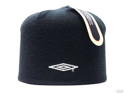 Лот: 15427846. Фото: 1. Шапка мужская Umbro Training... Головные уборы