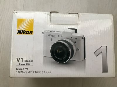 Лот: 11692496. Фото: 1. Коробка от Nikon V1. Другое (фото, видеокамеры, оптика)