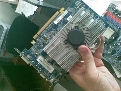 Лот: 423403. Фото: 1. Видеокарта Radeon x800gto 256MB... Видеокарты
