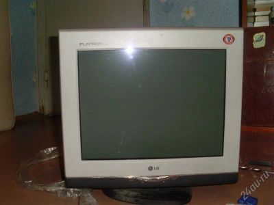 Лот: 784039. Фото: 1. Монитор LG FLATRON 720B. ЭЛТ-мониторы
