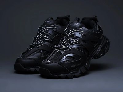 Лот: 17075237. Фото: 1. Кроссовки Balenciaga Track (14114... Кеды, кроссовки, слипоны