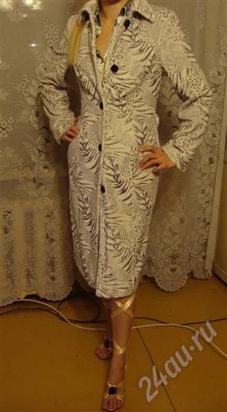 Лот: 567626. Фото: 1. пальто выпендрежное :) р-р 44. Верхняя одежда