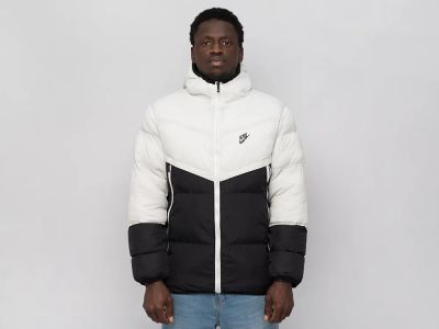 Лот: 24975807. Фото: 1. Куртка зимняя Nike. Верхняя одежда
