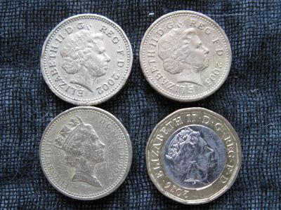 Лот: 15221275. Фото: 1. Великобритания 1 фунт 1985, 2002... Великобритания и острова