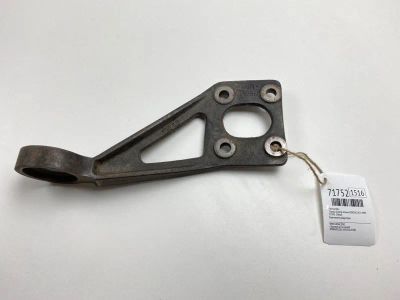 Лот: 21113480. Фото: 1. Кронштейн Toyota Estima Emina... Двигатель и элементы двигателя
