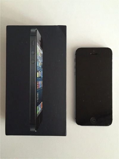 Лот: 6684066. Фото: 1. iPhone 5 32gb. Смартфоны