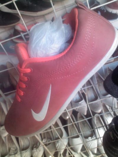Лот: 6133127. Фото: 1. Спортивные кроссовки nike! Все... Кеды, кроссовки, слипоны