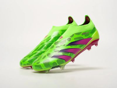 Лот: 24973761. Фото: 1. Футбольная обувь Adidas Predator... Кеды, кроссовки, слипоны