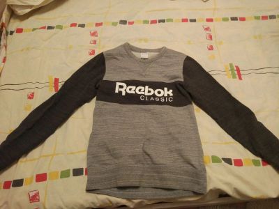 Лот: 16305104. Фото: 1. Джемпер Reebok Classic серый. Свитеры, толстовки, худи