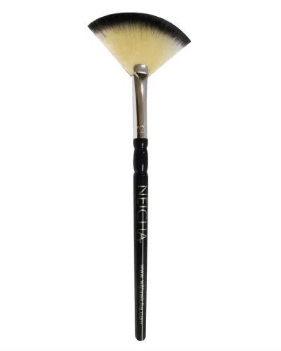 Лот: 10267672. Фото: 1. Кисть веерная Neicha Fan Brush. Косметологические, парикмахерские инструменты