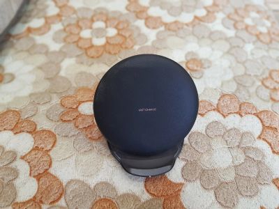 Лот: 15152758. Фото: 1. Беспроводная зарядка Samsung оригинал... Зарядные устройства, блоки питания, адаптеры сетевые для смартфонов