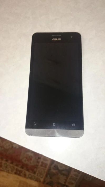 Лот: 6244072. Фото: 1. Asus Zenfone 5. Смартфоны