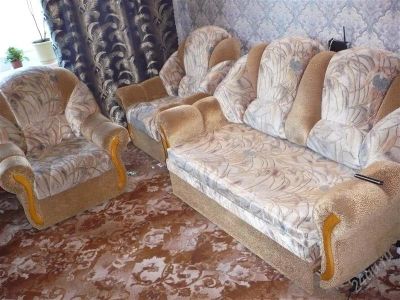 Лот: 944850. Фото: 1. Минидиван-кровать с двумя креслами. Кресла, пуфы