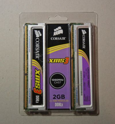 Лот: 5085305. Фото: 1. Corsair 2x1Gb TWIN3X2048-1066C7... Оперативная память