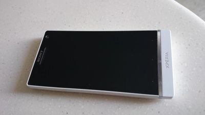 Лот: 4409713. Фото: 1. Sony Xperia S (белый). Смартфоны