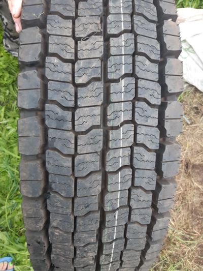 Лот: 24455178. Фото: 1. Шины Danlop 295/80R22.5 новые. Шины