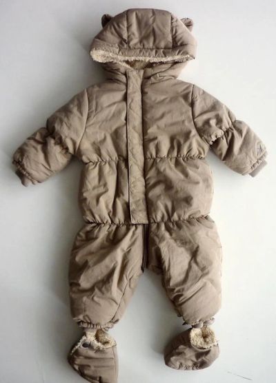 Лот: 4330713. Фото: 1. крутяшный деми-комбезик Zara. Верхняя одежда