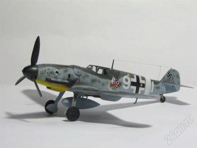 Лот: 562508. Фото: 1. Сборная модель BF109G-6. Авиамоделизм