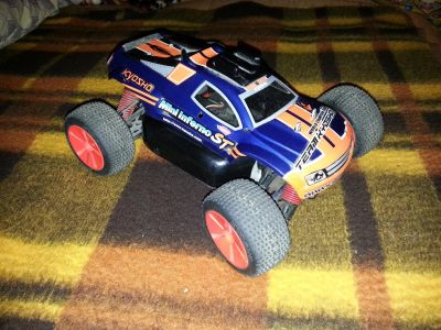 Лот: 7590700. Фото: 1. Модель Kyosho mini inferno ST. Автомоделизм