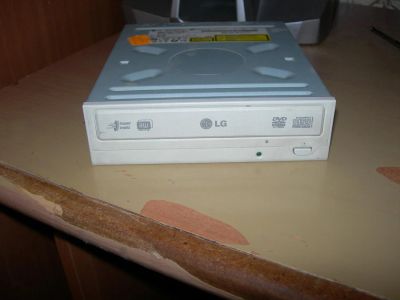 Лот: 3991667. Фото: 1. DVD привод (2). Приводы CD, DVD, BR, FDD