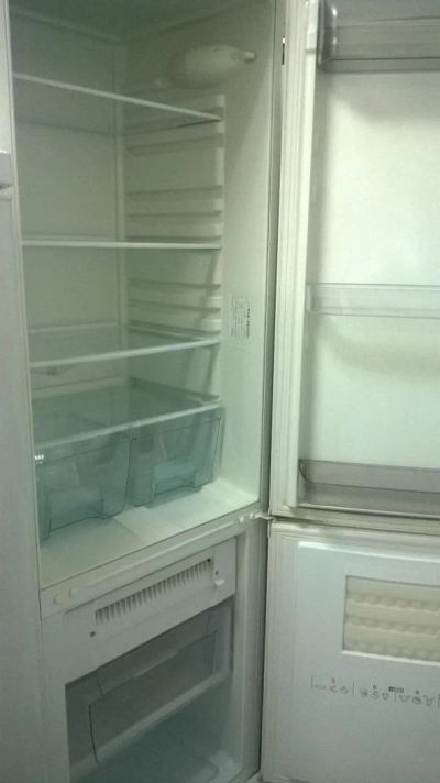 Лот: 7563390. Фото: 1. Холодильник Ariston MB2185NF.019... Холодильники, морозильные камеры