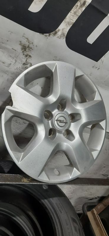 Лот: 20474737. Фото: 1. Колпак на штамповку R16 Opel один. Колпаки