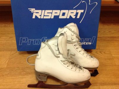 Лот: 5008983. Фото: 1. Коньки фигурные Risport для девочки... Коньки