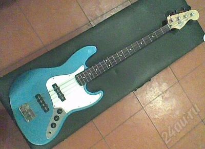 Лот: 324890. Фото: 1. Бас-гитара FENDER Jazz Bass. Гитары