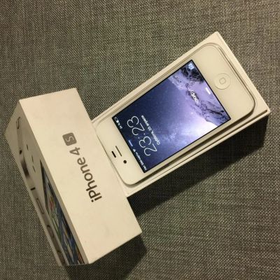Лот: 5452239. Фото: 1. iPhone 4S б/у белый 16Гб идеальное... Смартфоны