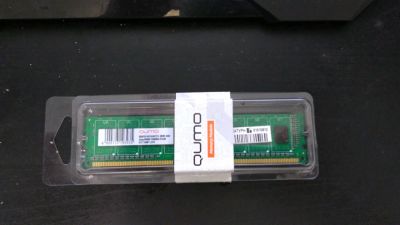 Лот: 12668304. Фото: 1. Модуль памяти DDR3 4Gb Qumo 1600Mhz... Оперативная память