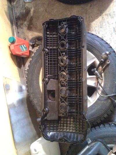 Лот: 3519503. Фото: 1. Клапанная крышка М54 BMW. Двигатель и элементы двигателя