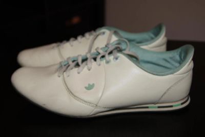 Лот: 4568218. Фото: 1. Кроссовки ADiDAS разм 38. Кеды, кроссовки, слипоны