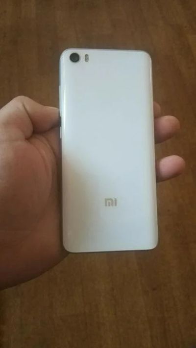 Лот: 13135592. Фото: 1. Xiaomi mi5 на запчасти / под разбор... Смартфоны