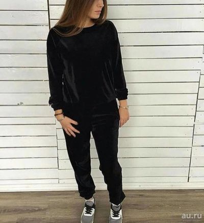 Лот: 8999812. Фото: 1. Спортивный бархатный котсюм. Костюмы