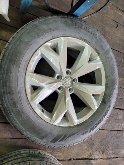Лот: 18908294. Фото: 1. Шины 245/60 R18 Kumho. Шины