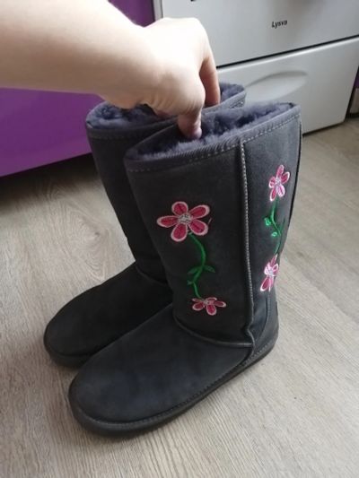Лот: 15576036. Фото: 1. Угги р41. Угги, унты, валенки