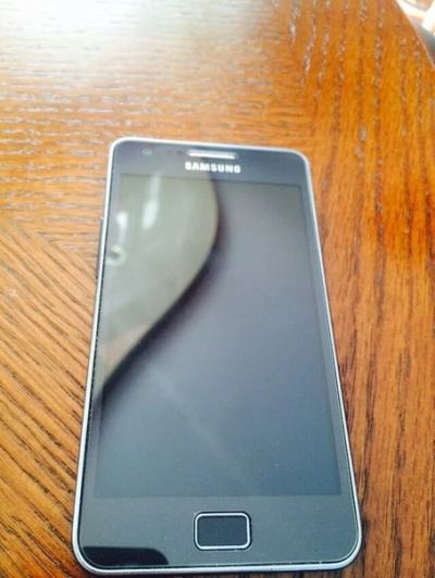 Лот: 6287863. Фото: 1. Samsung galaxy s2 plus идеальное... Смартфоны