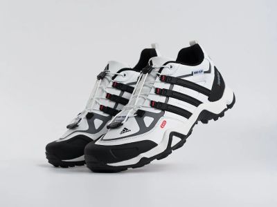 Лот: 25093070. Фото: 1. Кроссовки Adidas Terrex. Кеды, кроссовки, слипоны