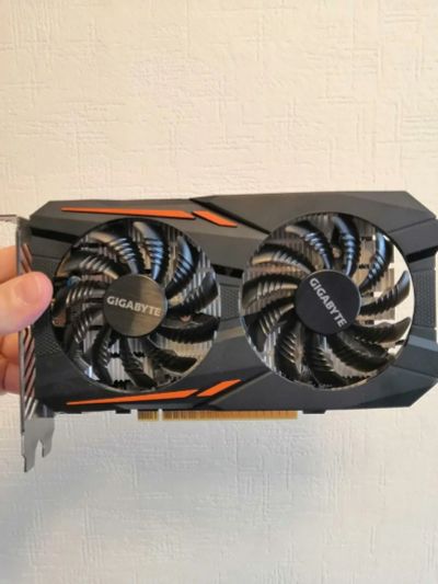 Лот: 17367613. Фото: 1. Видеокарта gigabyte GeForce GTX... Видеокарты