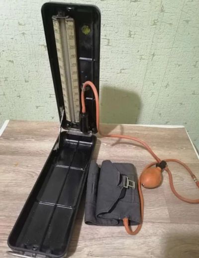 Лот: 25898797. Фото: 1. Тонометр ртутный ссср 1963 год... Разное