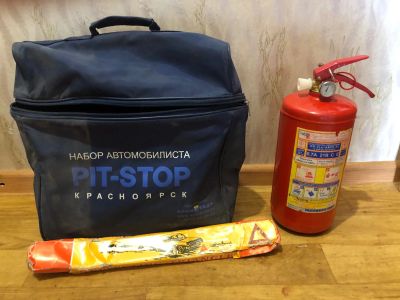 Лот: 16696807. Фото: 1. Набор автомобилиста. Наборы инструмента