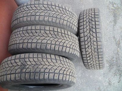 Лот: 547105. Фото: 1. Шиповка б/у BRIDGESTONE WT-17... Шины