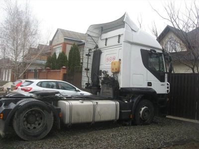 Лот: 9817124. Фото: 1. тягач Iveco . 2012 год. Грузовики, автобусы, спецтехника