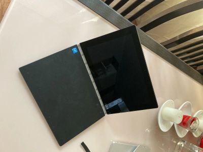 Лот: 17061121. Фото: 1. Планшет Lenovo Yoga Book. Планшеты