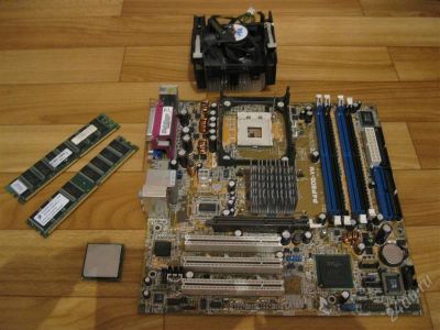 Лот: 1617874. Фото: 1. Материнская плата ASUS P4P800-VM... Материнские платы