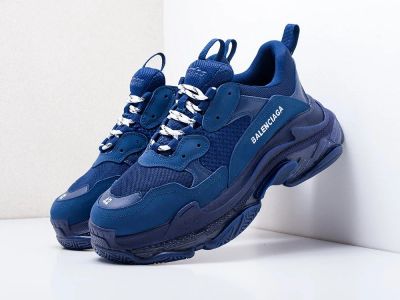 Лот: 15848582. Фото: 1. Balenciaga Triple S Артикул: 17817. Кеды, кроссовки, слипоны