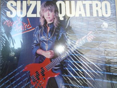 Лот: 15344123. Фото: 1. Suzi Quatro-ROCK HARD 1980 страна... Аудиозаписи