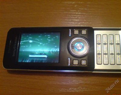 Лот: 1662710. Фото: 1. Один из лучших SonyEricsson S500... Кнопочные мобильные телефоны