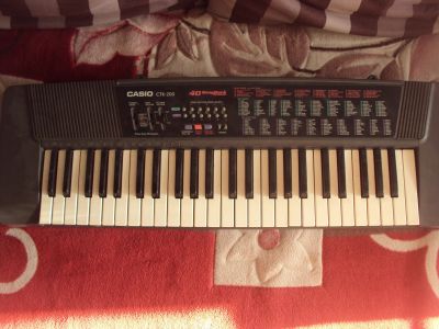 Лот: 12647287. Фото: 1. Синтезатор Casio СТК-200. Клавишные