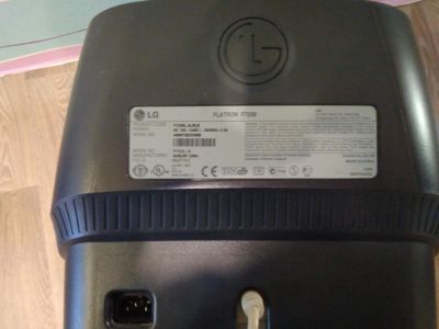 Лот: 10052316. Фото: 1. Монитор LG Flatron F720B. ЭЛТ-мониторы